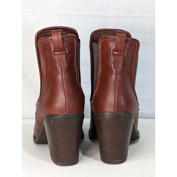 Merona Charli Brown Pull On Chelsea Boots Size 8 Block Heel - Picture 8 of 9